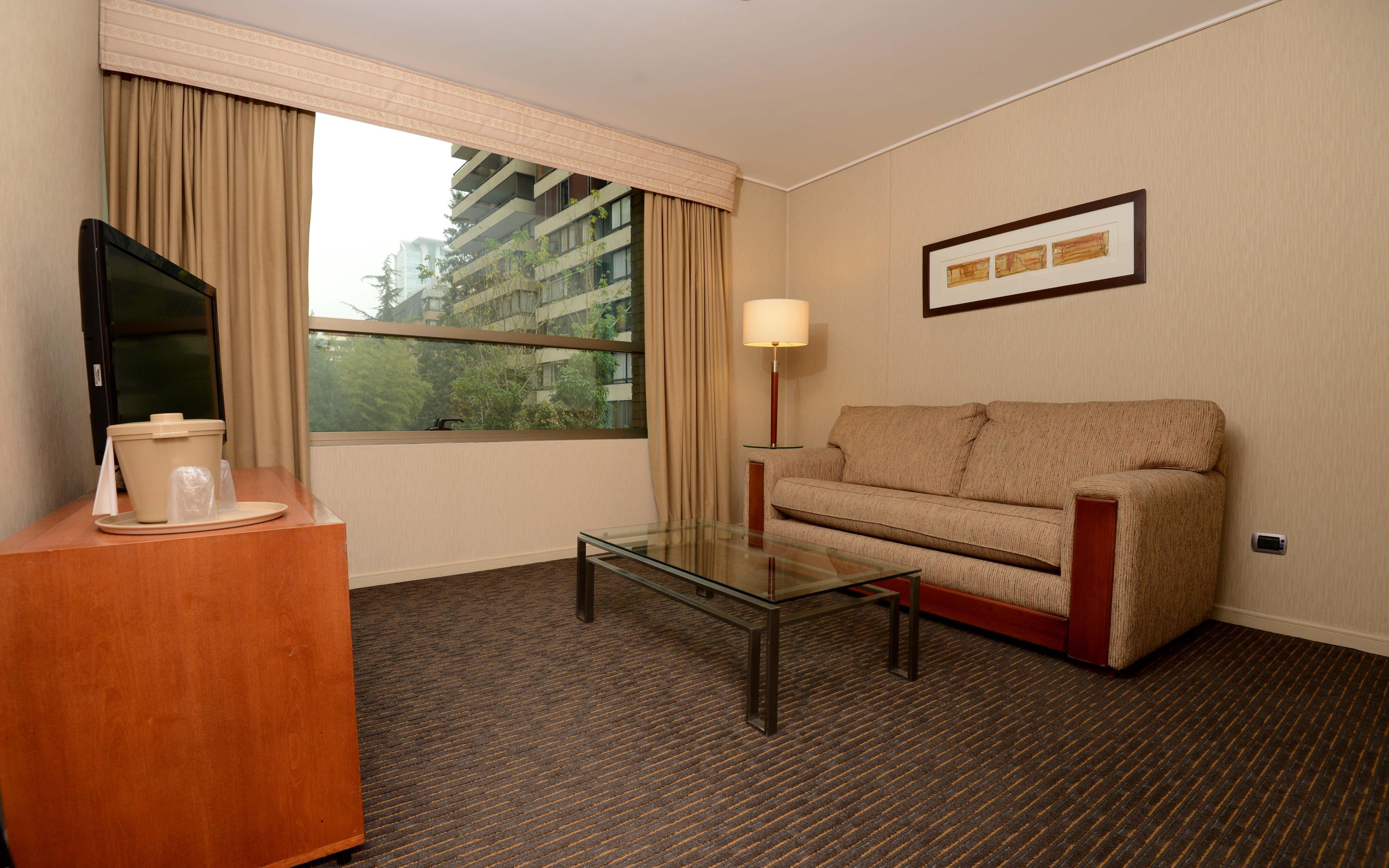 Holiday Inn Express Santiago Las Condes By Ihg Екстер'єр фото