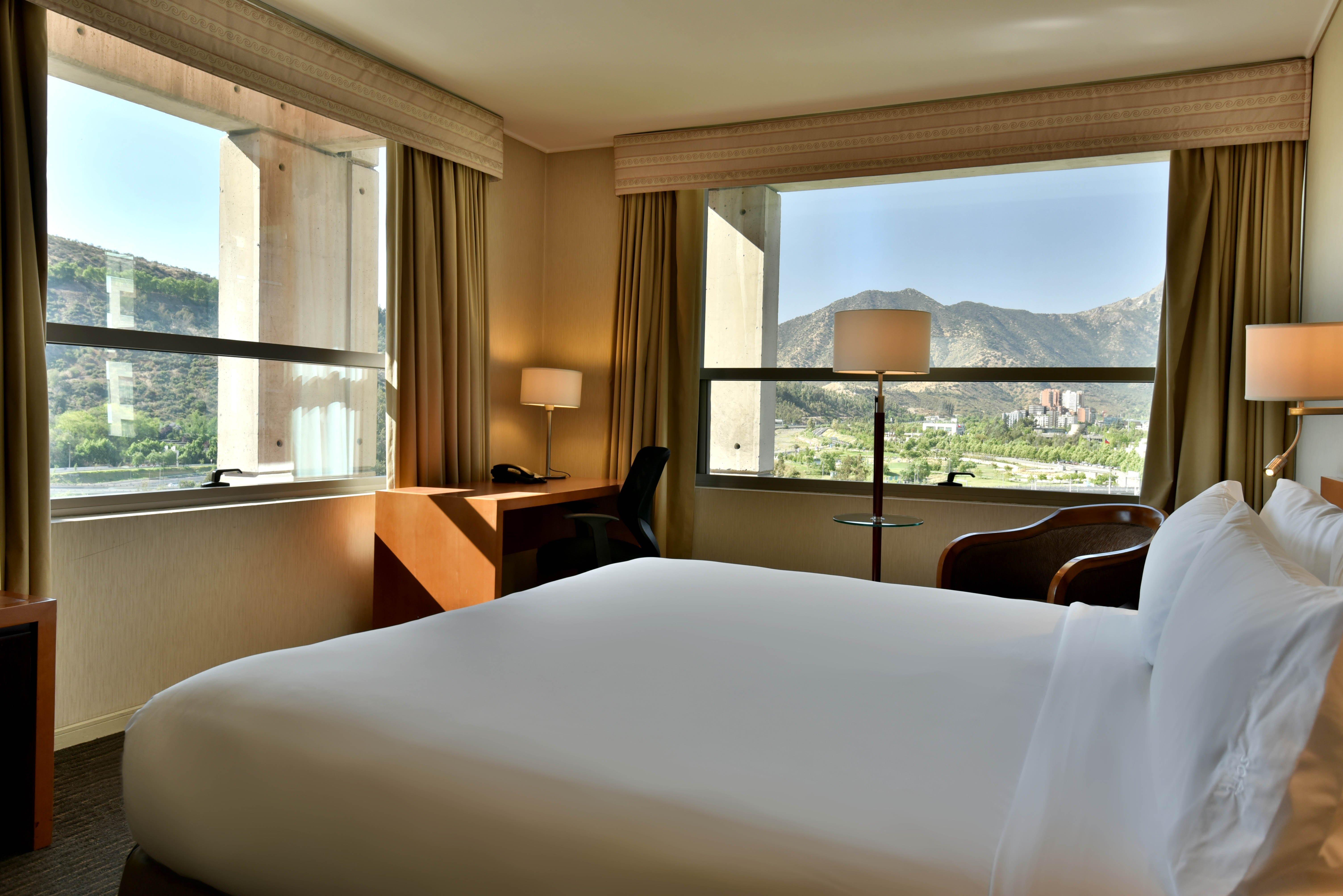 Holiday Inn Express Santiago Las Condes By Ihg Екстер'єр фото