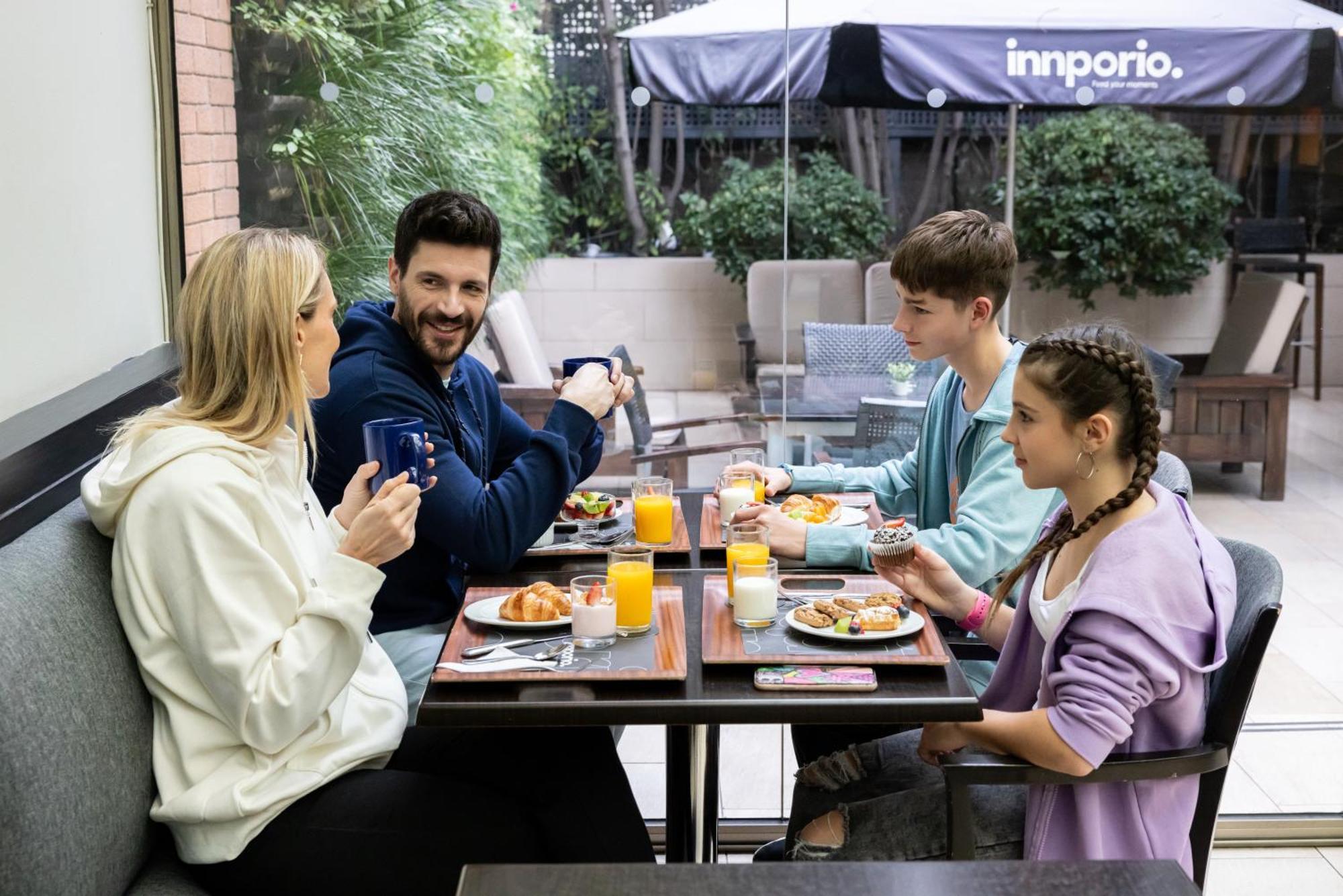 Holiday Inn Express Santiago Las Condes By Ihg Екстер'єр фото