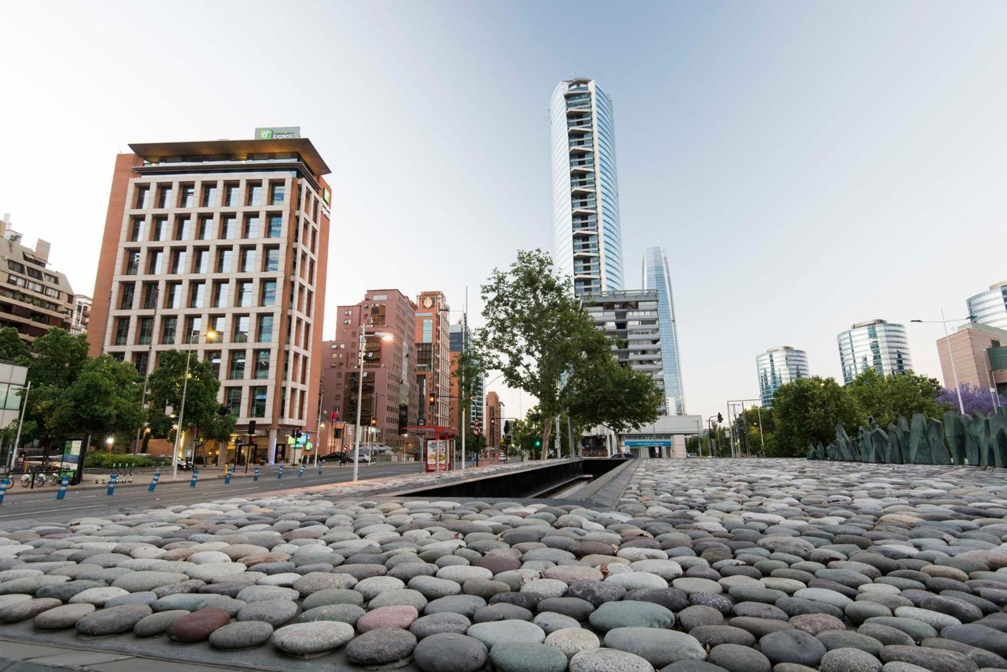Holiday Inn Express Santiago Las Condes By Ihg Екстер'єр фото