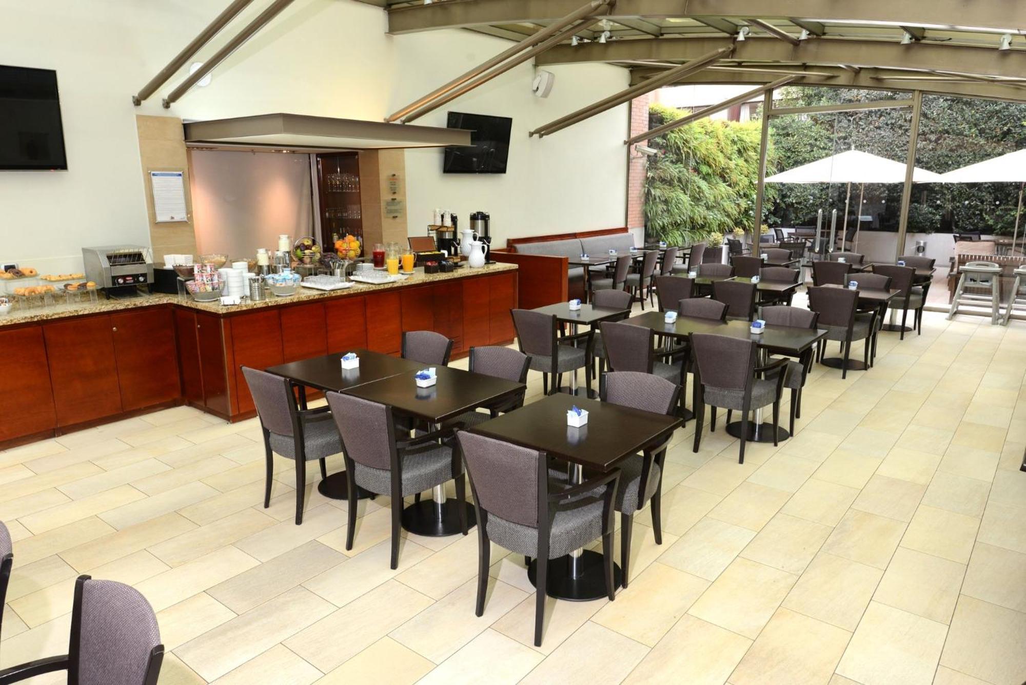 Holiday Inn Express Santiago Las Condes By Ihg Екстер'єр фото